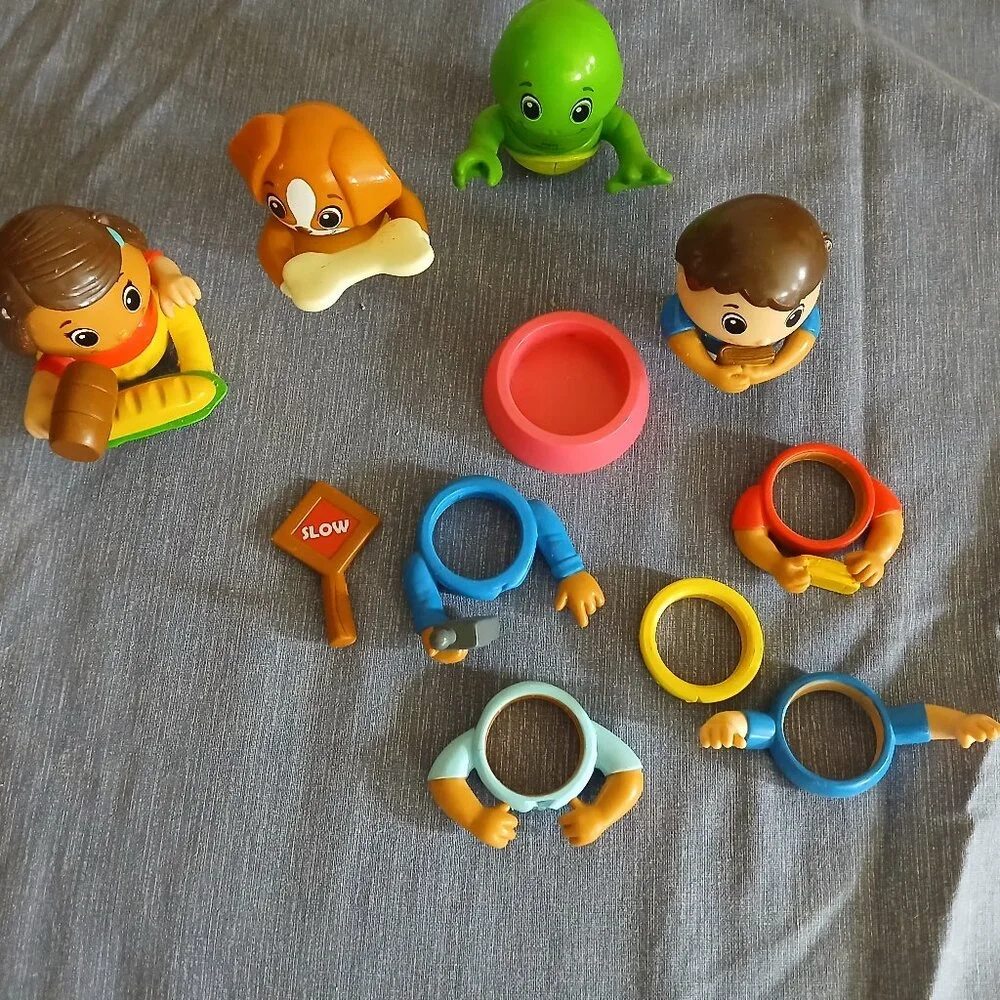 Bus Pop On Pals by Spin Master. 4 total pop on pals
